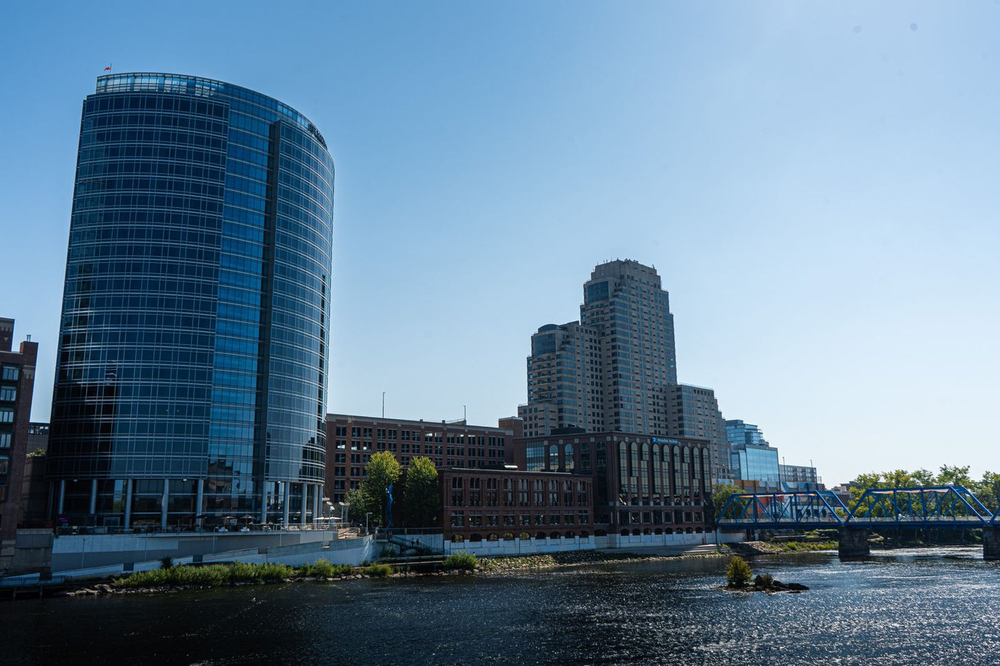 Solo Media Group - Shopify Platinum Partner - Agency Flint, MI