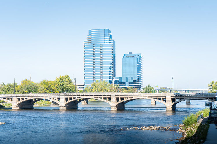 Solo Media Group - Shopify Platinum Partner - Agency Grand Rapids, MI