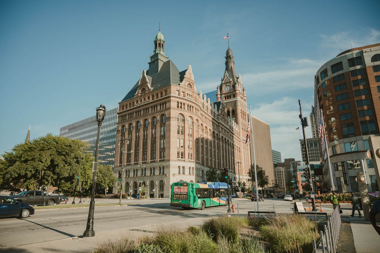 Solo Media Group - Shopify Platinum Partner - Agency Milwaukee, WI