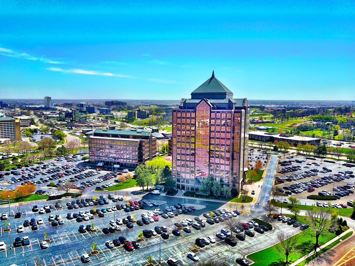 Solo Media Group - Shopify Platinum Partner - Agency Overland Park, KS